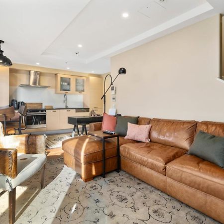 Marvelous Downtown Apartment Moments From Main Beach With Heated Pool, Gym And Parking Mount Maunganui Exterior photo
